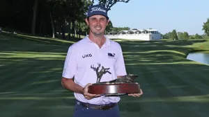 J.t. Poston Holding Deer Trophy Wallpaper