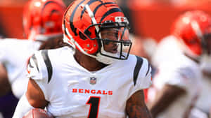 Ja Marr Chase Cincinnati Bengals Action Wallpaper