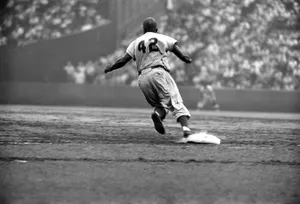 Jackie Robinson In Action Wallpaper