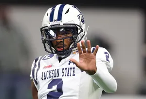 Jackson State Quarterback Shedeur Sanders Wallpaper