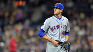 Jacob Degrom Gazing Sideways Wallpaper