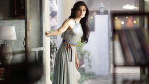 Jacqueline Fernandez Simple Actress Wallpaper