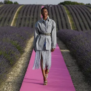 Jacquemus Spring Summer Fashion Show Wallpaper