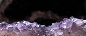 Jagged Amethyst In Sunlight Wallpaper