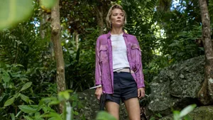 Jaime King Radiating Elegance And Sophistication Wallpaper