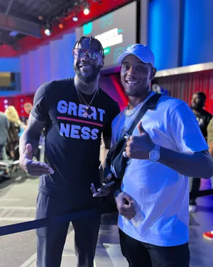 Jamahal Hill With Deontay Wilder Wallpaper