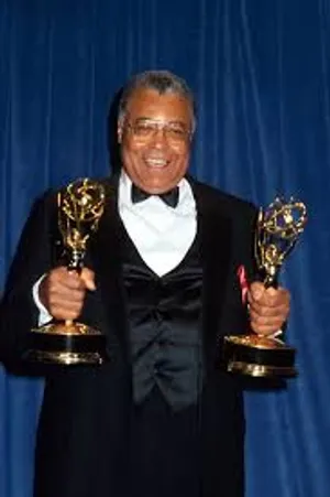 James Earl Jones Best Actor Award Wallpaper