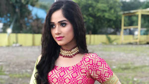 Jannat Zubair Traditional Attire Wallpaper