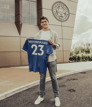 Jannik Vestergaard With His Jersey Wallpaper