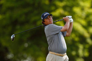 Jason Dufner Wearing A Gray Shirt Wallpaper