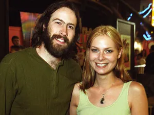 Jason Lee Posing Casual Wallpaper