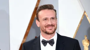 Jason Segel 2000 X 1125 Wallpaper