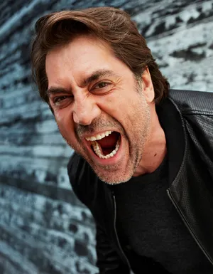 Javier Bardem 2000 X 2565 Wallpaper