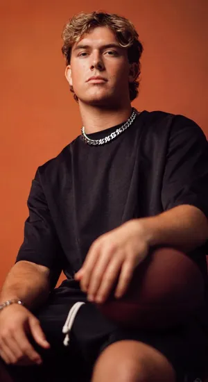 Jaxson Dart Football Star Wallpaper