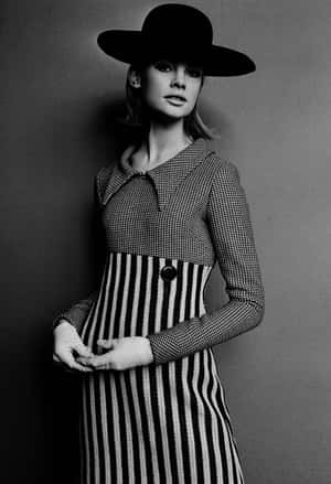 Jean Shrimpton, Iconic Fashion Model Wallpaper