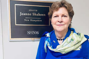 Jeanne Shaheen Plaque Wallpaper
