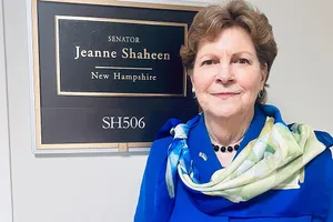 Jeanne Shaheen Plaque Wallpaper
