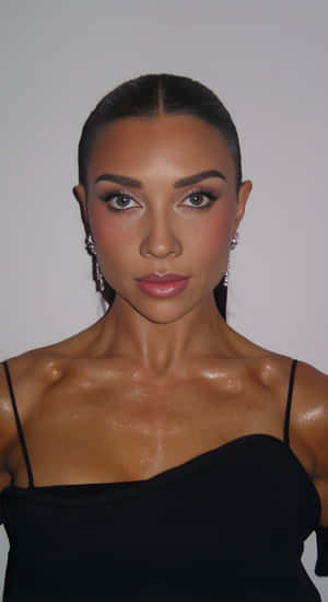 Jenna Johnson Elegant Portrait Wallpaper