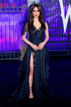 Jenna Ortega Gothic Lookat Event Wallpaper