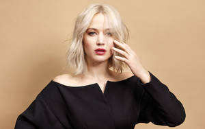 Jennifer Lawrence Elegant And Classy Wallpaper