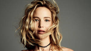 Jennifer Lawrence Golden Locks Wallpaper