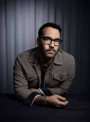 Jeremy Piven 3120 X 4200 Wallpaper