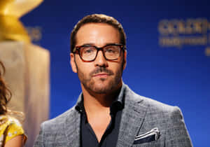 Jeremy Piven 3500 X 2449 Wallpaper