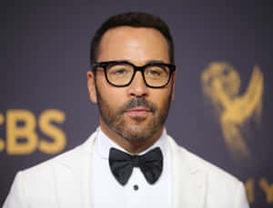 Jeremy Piven 3500 X 2671 Wallpaper