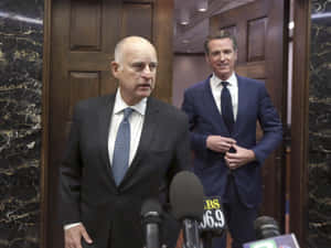 Jerry Brown With Gavin Newsom Wallpaper