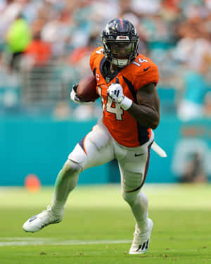 Jerry Jeudy Denver Broncos Action Run Wallpaper