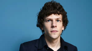 Jesse Eisenberg 2400 X 1350 Wallpaper