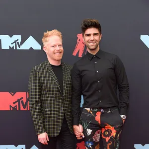 Jesse Tyler Ferguson 1200 X 1200 Wallpaper
