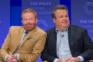 Jesse Tyler Ferguson 1600 X 1067 Wallpaper