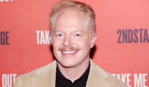 Jesse Tyler Ferguson 2500 X 1465 Wallpaper