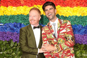 Jesse Tyler Ferguson 2560 X 1707 Wallpaper