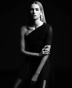 Jessica Hart Radiating Beauty At A Photoshoot. Wallpaper