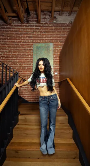 Jessie Murph Casual Style Wallpaper