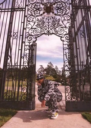 Jhay Cortez Park Gate Wallpaper