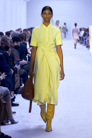 Jil Sander Yellow Dress Wallpaper