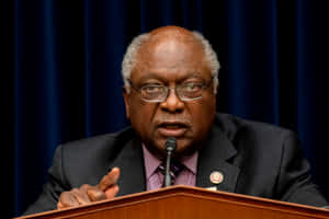 Jim Clyburn Expressing A Point During A Speech Wallpaper