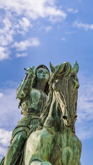 Joan Of Arc Statue Wallpaper