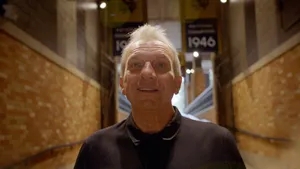 Joe Montana, Legendary Nfl Quarterback Wallpaper