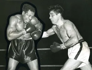 Joey Maxim Vs Archie Moore Wallpaper
