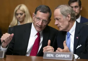 John Barrasso And Tom Carper Wallpaper