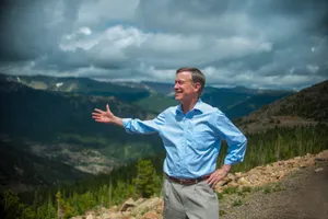 John Hickenlooper In The Great Outdoors Wallpaper
