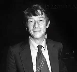 John Hurt Black And White Suit And Tie Wallpaper