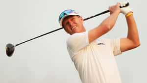 John Senden Smiling Post-swing Wallpaper