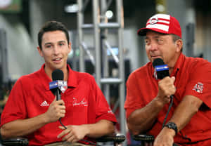 Johnny Bench Interviewat Baseball Event Wallpaper