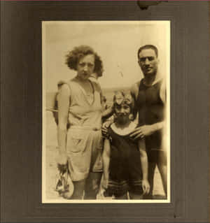 Johnny Dundee's Family At The Beach Wallpaper