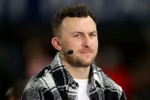 Johnny Manziel Sportscaster Look Wallpaper